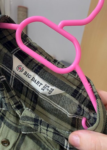 Düğmeli Uzun Kollu Yeşil Gömlek - Görsel 4