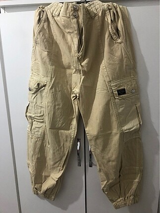 Bershka Pantolon
