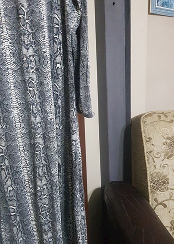 Gri Yılan Desenli Hamile Tuniği - Görsel 3