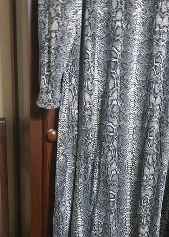 Gri Yılan Desenli Hamile Tuniği - Görsel 2