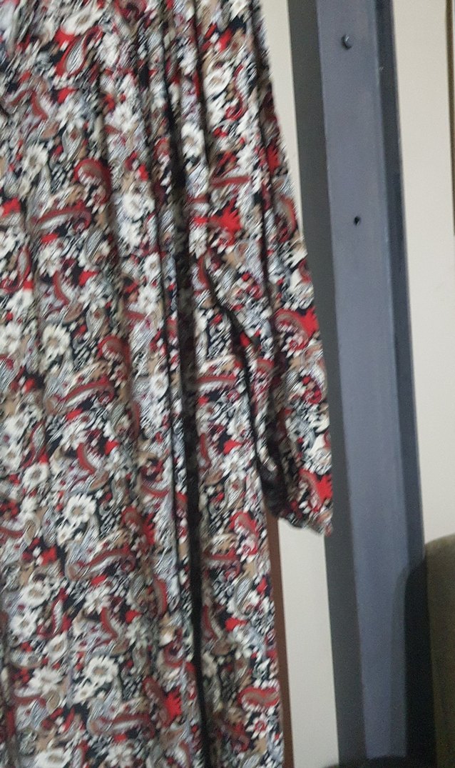 V Yaka Uzun Kollu Gri Pileli Bohem Elbise - Görsel 2