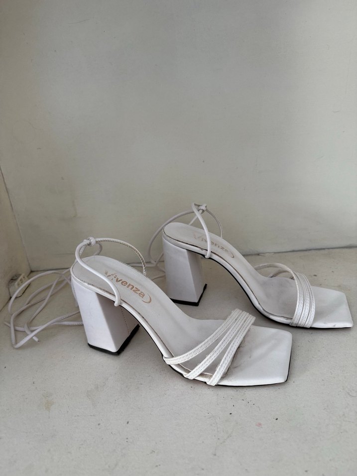 Kadın Beyaz Blok Topuklu Sandalet - Görsel 3