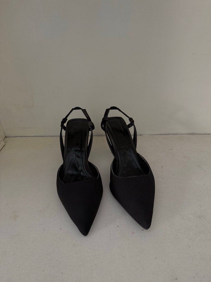 Siyah Tokalı İnce Topuklu Kadın Ayakkabı - Görsel 3