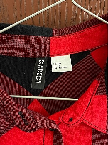 36 Beden H&M kadın kırmızı siyah kareli oduncu gömlek