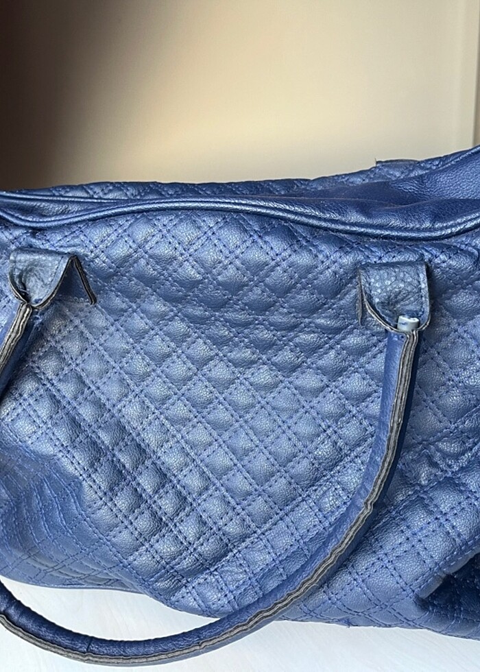 Pierre Cardin geniş büyük lacivert çanta - Görsel 2