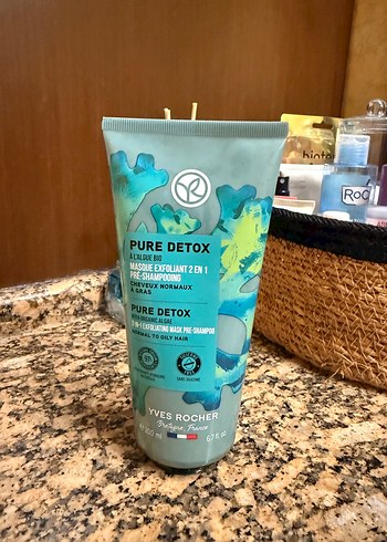 Yves rocher pure detox peeling maske