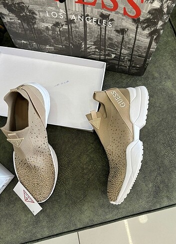 39 Beden camel Renk Guess ayakkabı 