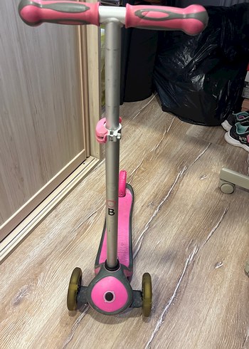 Globber scooter pembe - Görsel 2