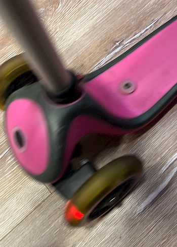 Globber scooter pembe - Görsel 3