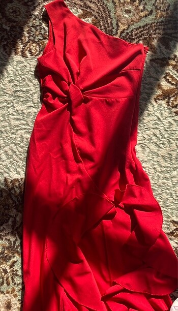 m Beden kırmızı Renk tek omuz fırfır detaylı elbise
