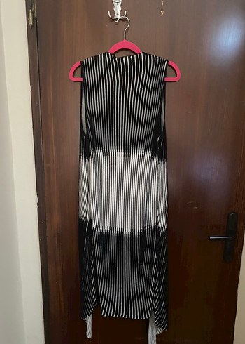 LC Waikiki Uzun Siyah Pilili Kadın Yelek