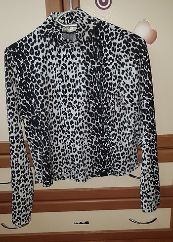 Gri Leopar Desenli Uzun Kollu Bluz
