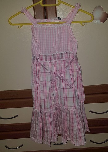 Pembe Pilili Askılı Kız Elbisesi