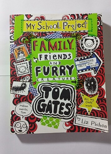 Family Friends and Furry Creatures Çocuk kitabı 