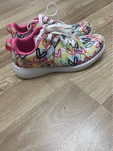 Skechers