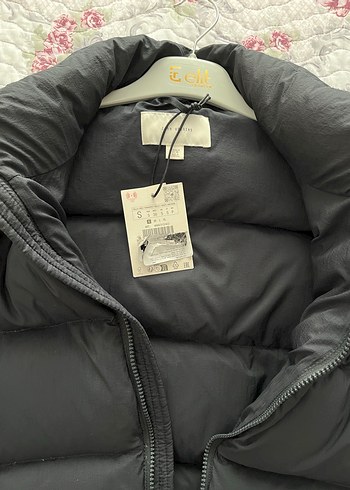 Zara kuş tüyü mont - Görsel 4