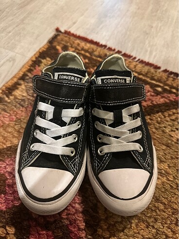 Orjinal converse yeni gibi neredeyse