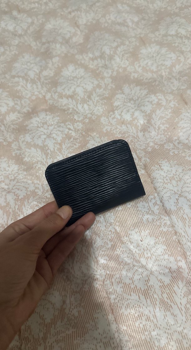 Siyah Erkek Cüzdanı, Minimalist Baskılı Tasarım - Görsel 3