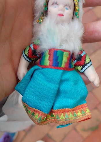 #Renkli Geleneksel Kıyafetli Bebek