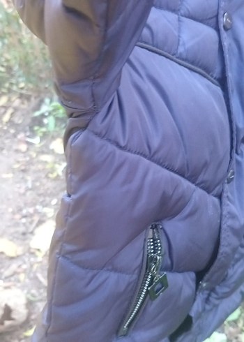 Kürk Detaylı Koyu Mavi Erkek Çocuk Mont - Görsel 9