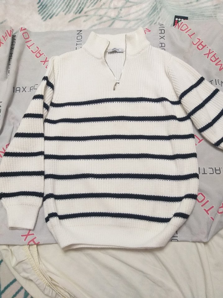 Beyaz Siyah Çizgili Boğazlı Triko Kazak - Görsel 5