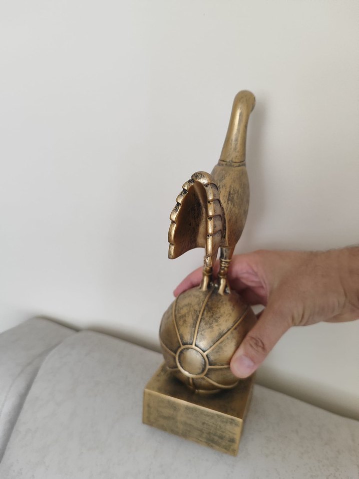 Tottenham Hotspur Altın Figürin - Görsel 5