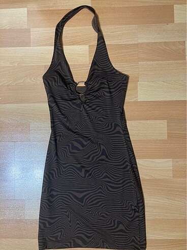 Hm halter yaka elbise