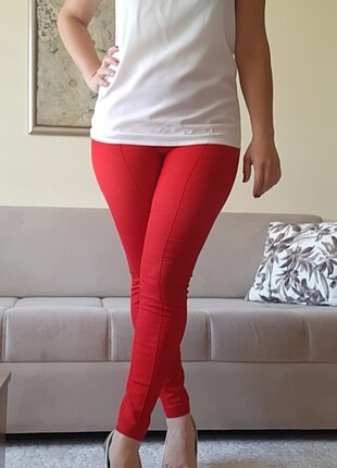 Kırmızı Pantolon