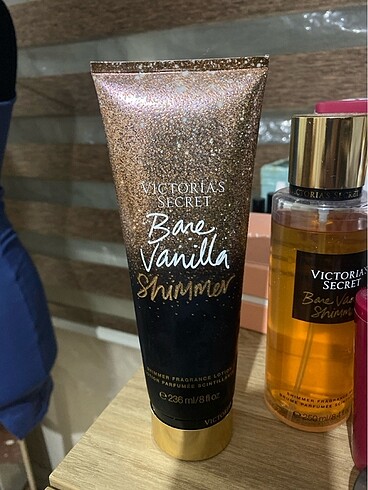 Vıctoria?s secret simli vücut losyonu