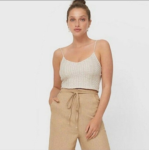 Stradivarius örgü crop askılı bluz