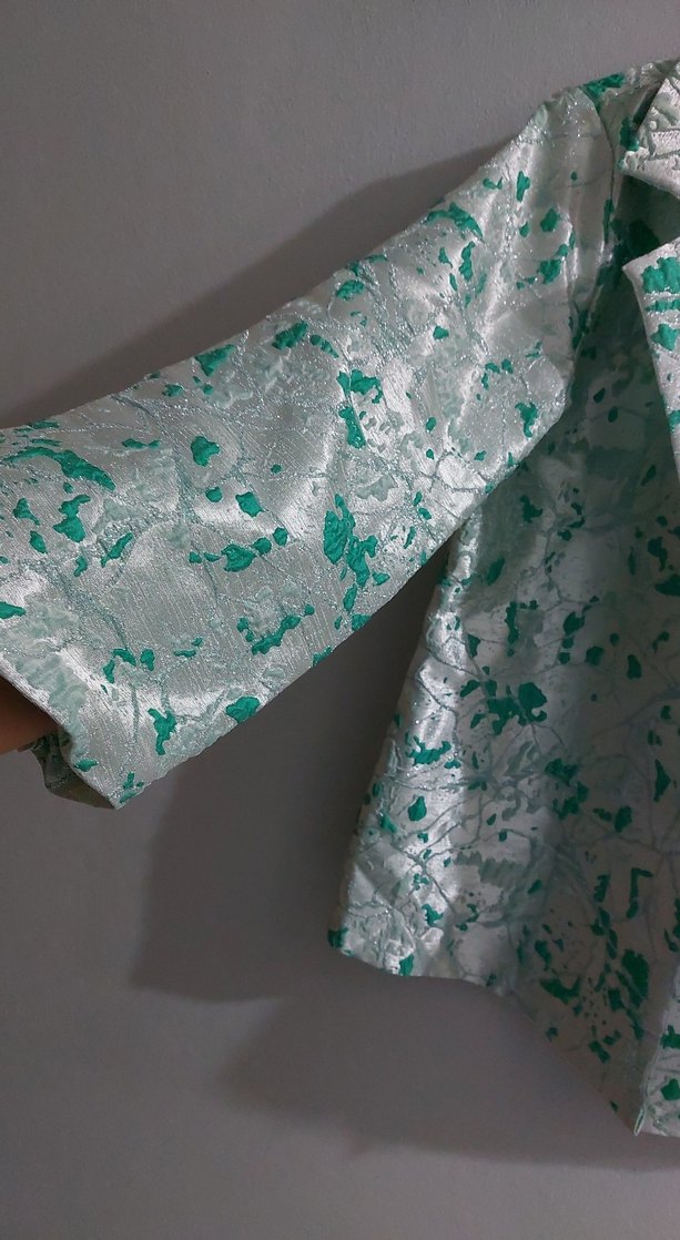 Düğmeli Yeşil Desenli Ceket - Görsel 2