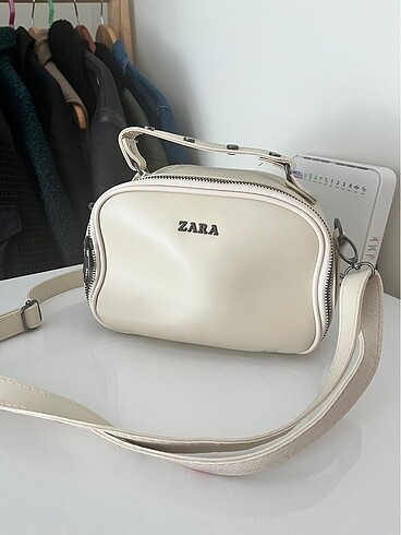 Zara çanta