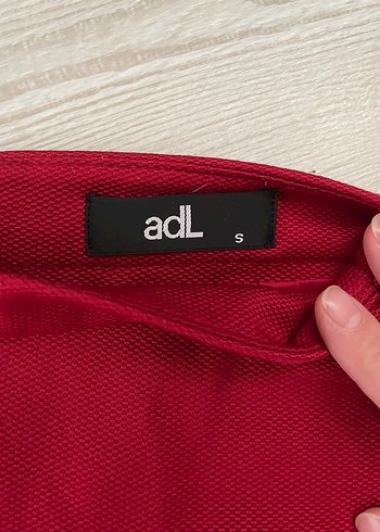 Kadın Kırmızı Saten Görünümlü Kalem Etek - Görsel 2