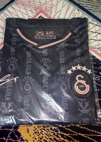 Galatasaray Oshimen forması - Görsel 3