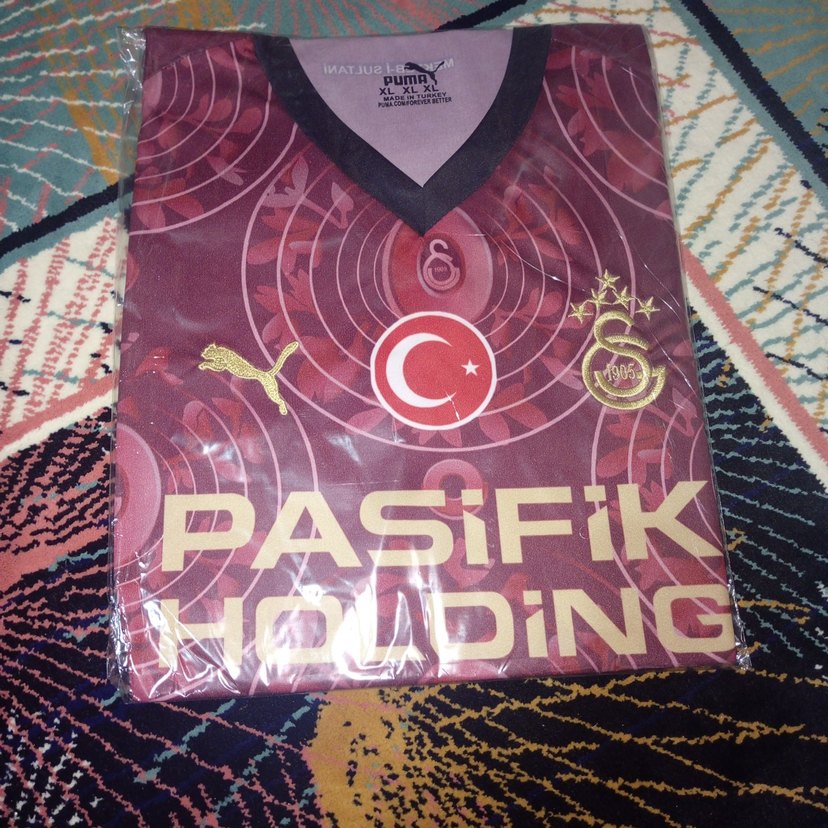 Galatasaray üçüncü forması - Görsel 5