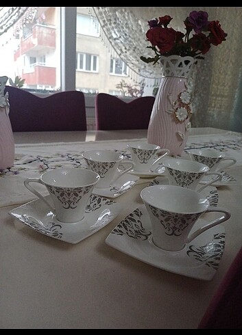 Beden Karaca kahve fincani