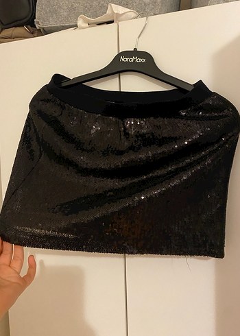 Siyah pullu Mini Etek - Görsel 2