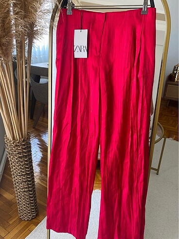 Zara pantalonn