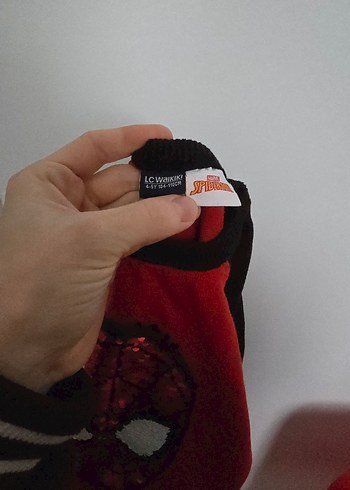 4-5 yaş 1 yada 2 kez giyildi Örümcek Adam Baskılı Erkek triko - Görsel 5