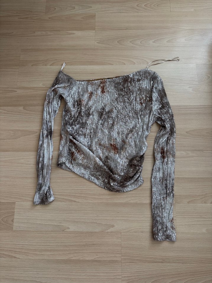 Asimetrik yaka bluz - Görsel 2