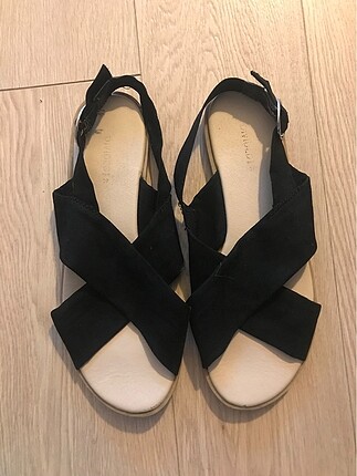 H&M siyah sandalet