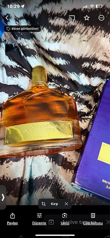 Beden Tom ford violet