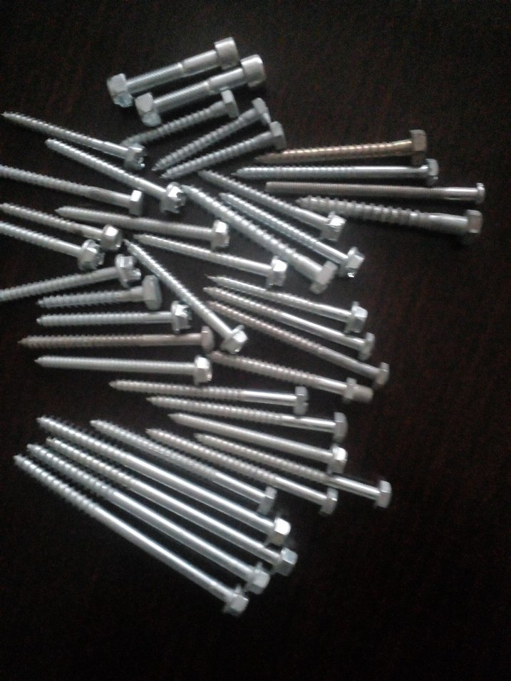 Beyaz gri alyanlı vidalar - Görsel 2