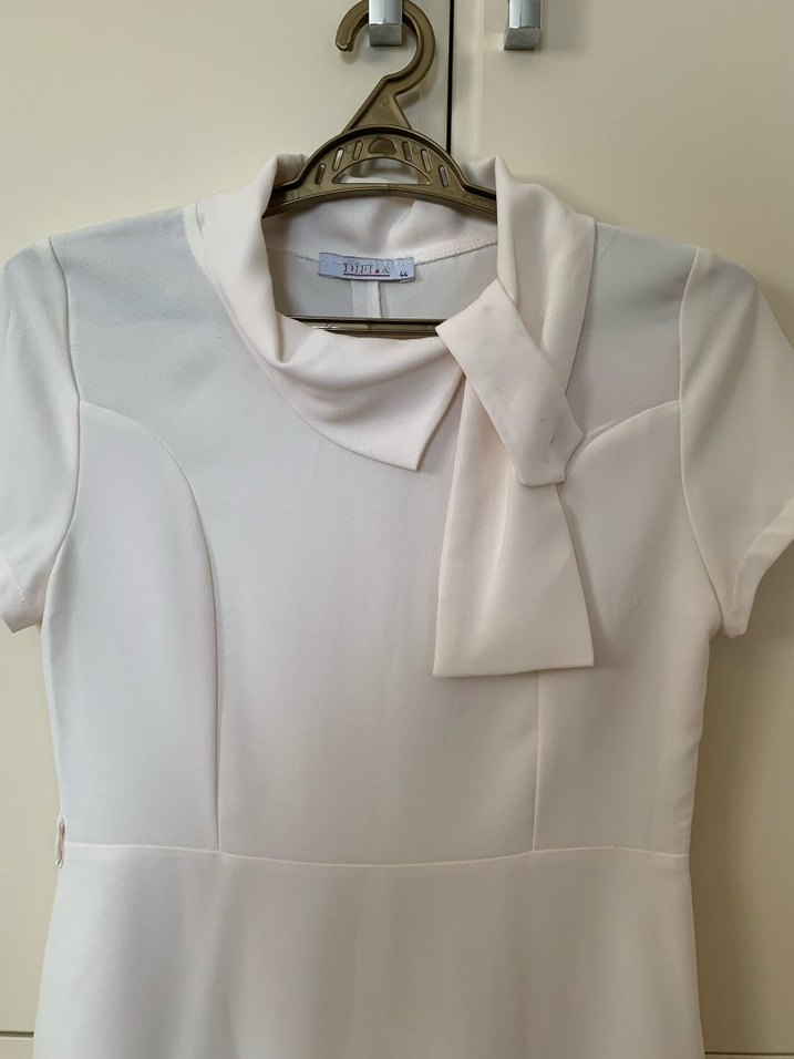 Beyaz Kısa Kollu Midi Elbise - Görsel 3