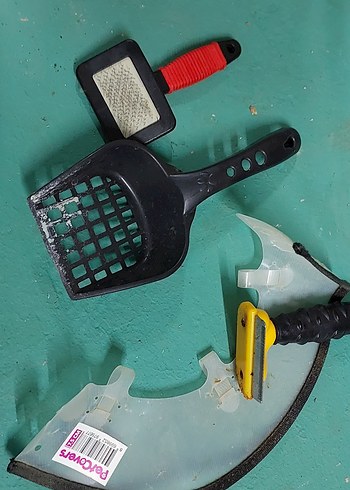 Kedi Tüy Bakım Seti ve Kumu Temizleme Aparatları - Görsel 2