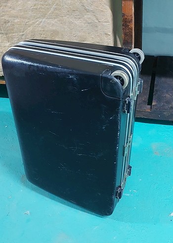 Siyah Vintage Şifreli Tokalı Erkek Valiz