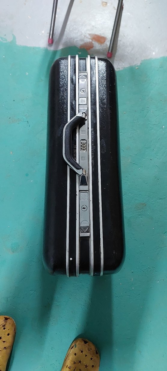 Siyah Vintage Şifreli Tokalı Erkek Valiz - Görsel 2