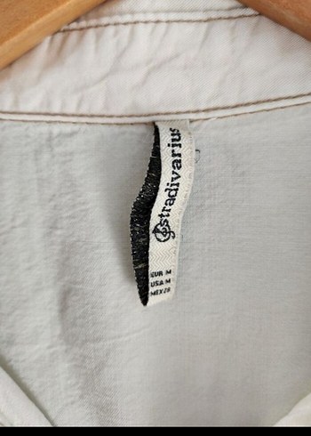 m Beden beyaz Renk Stradivarius vintage gomlek
