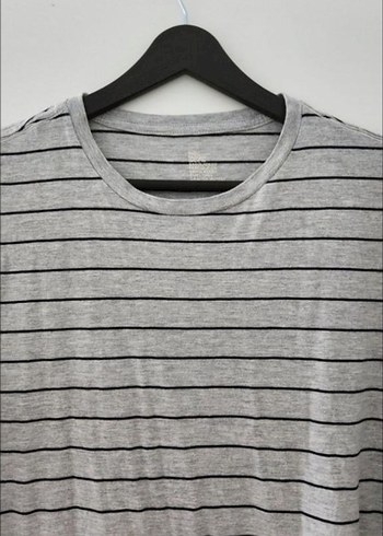 H&M Gri Çizgili Kısa Kollu Tişört