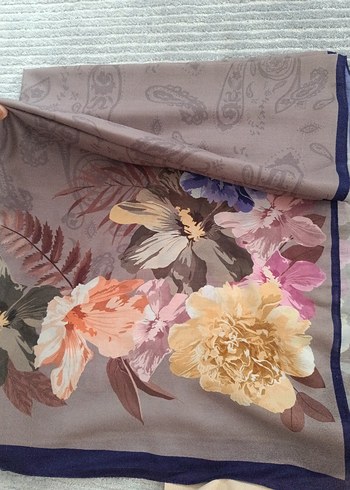 V1969 Italia Başörtü Şal - Görsel 4